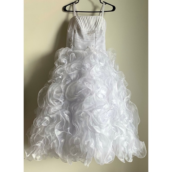 MGK FASHION INC. White Ruffle Ball Gown W/ Mini Coat Size Girls 14/Women 0 (GUC) - Picture 1 of 16